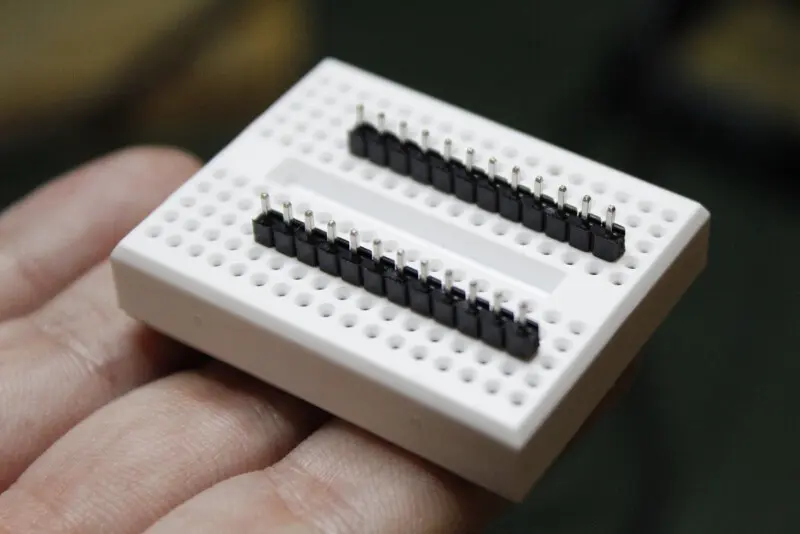 Insert the connectors into the breadboard Insert the connectors into the breadboard